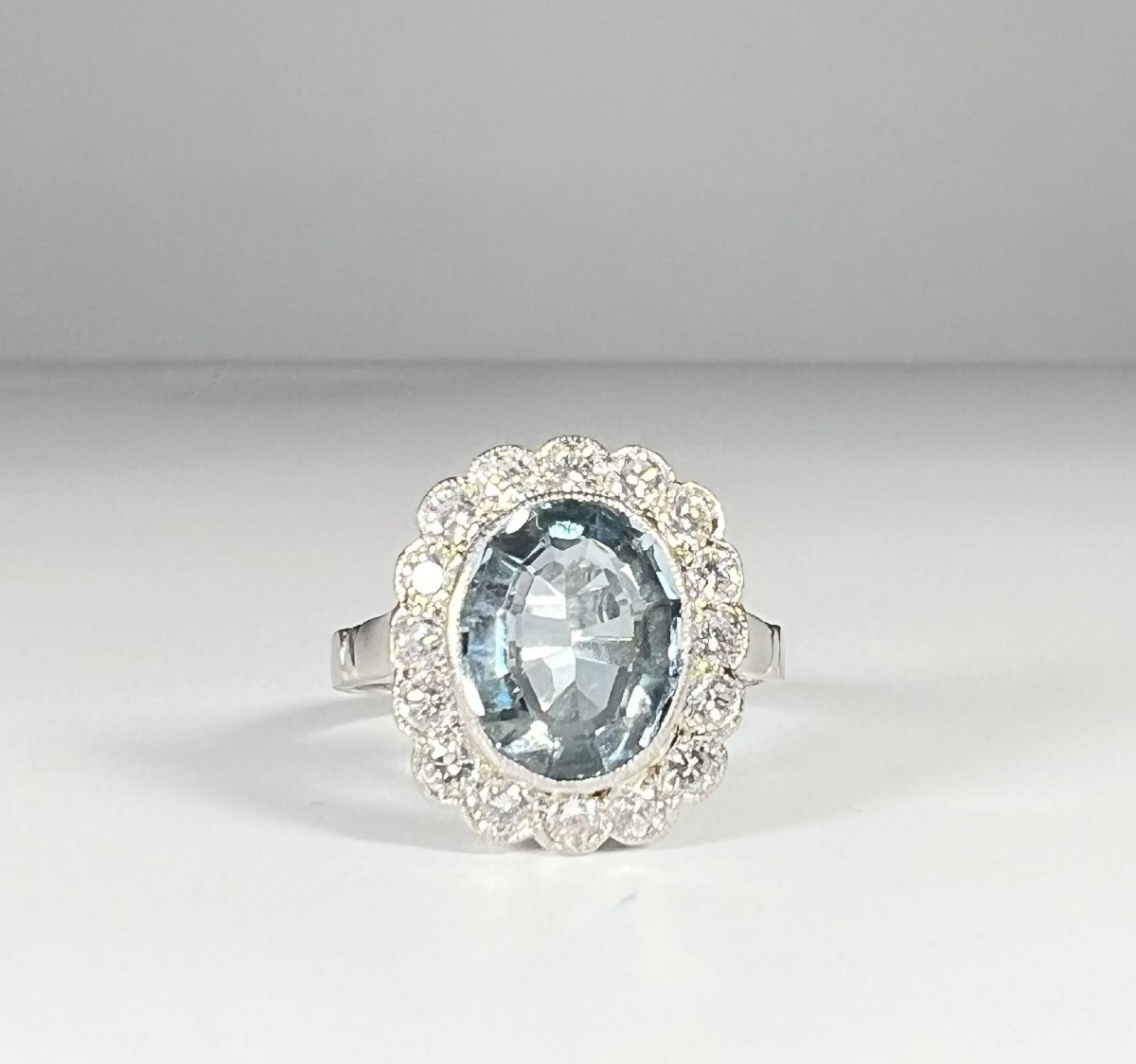 Daisy Ring With Topaz And Diamonds-photo-3
