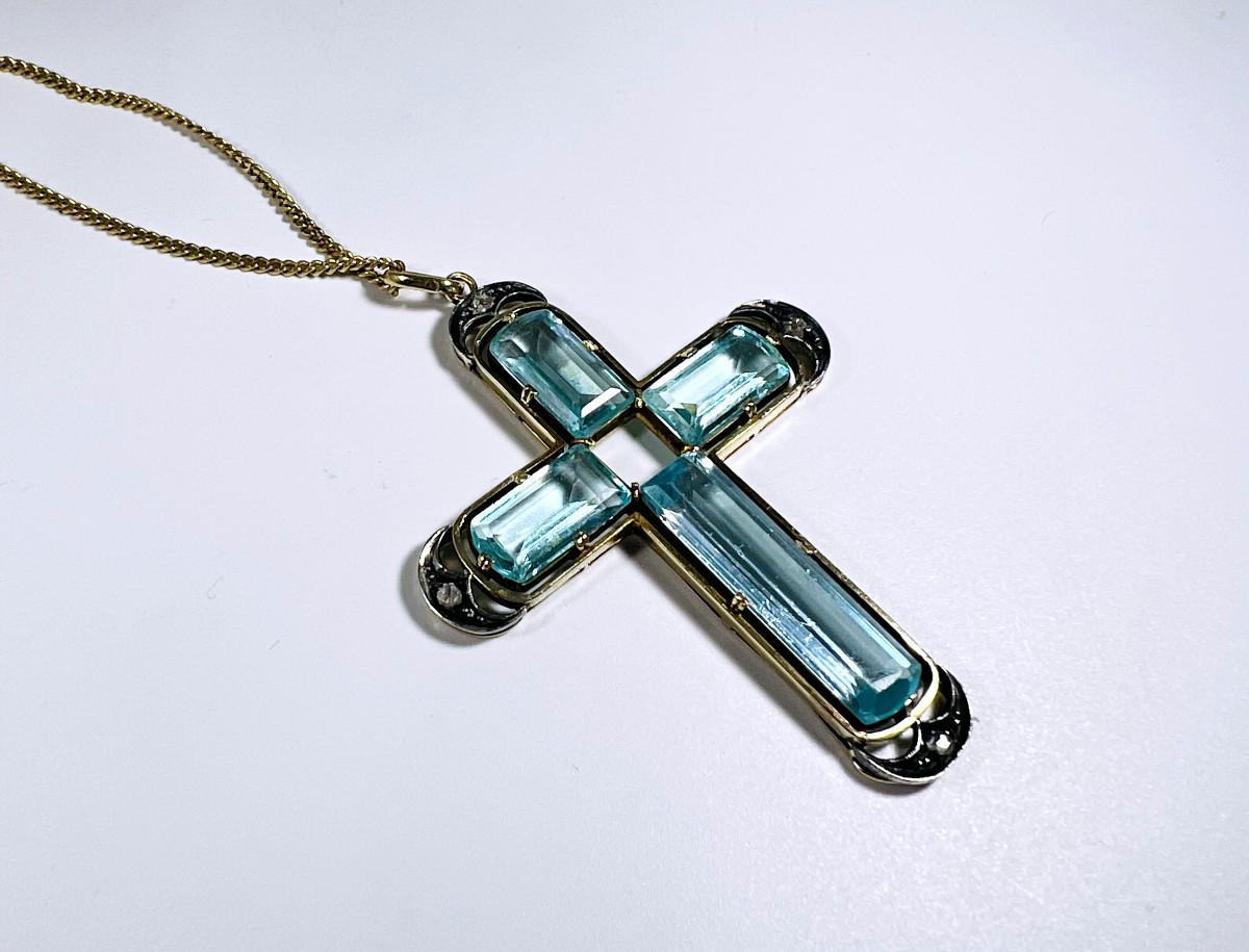 Grande croix en or, argent et verre bleuté-photo-4
