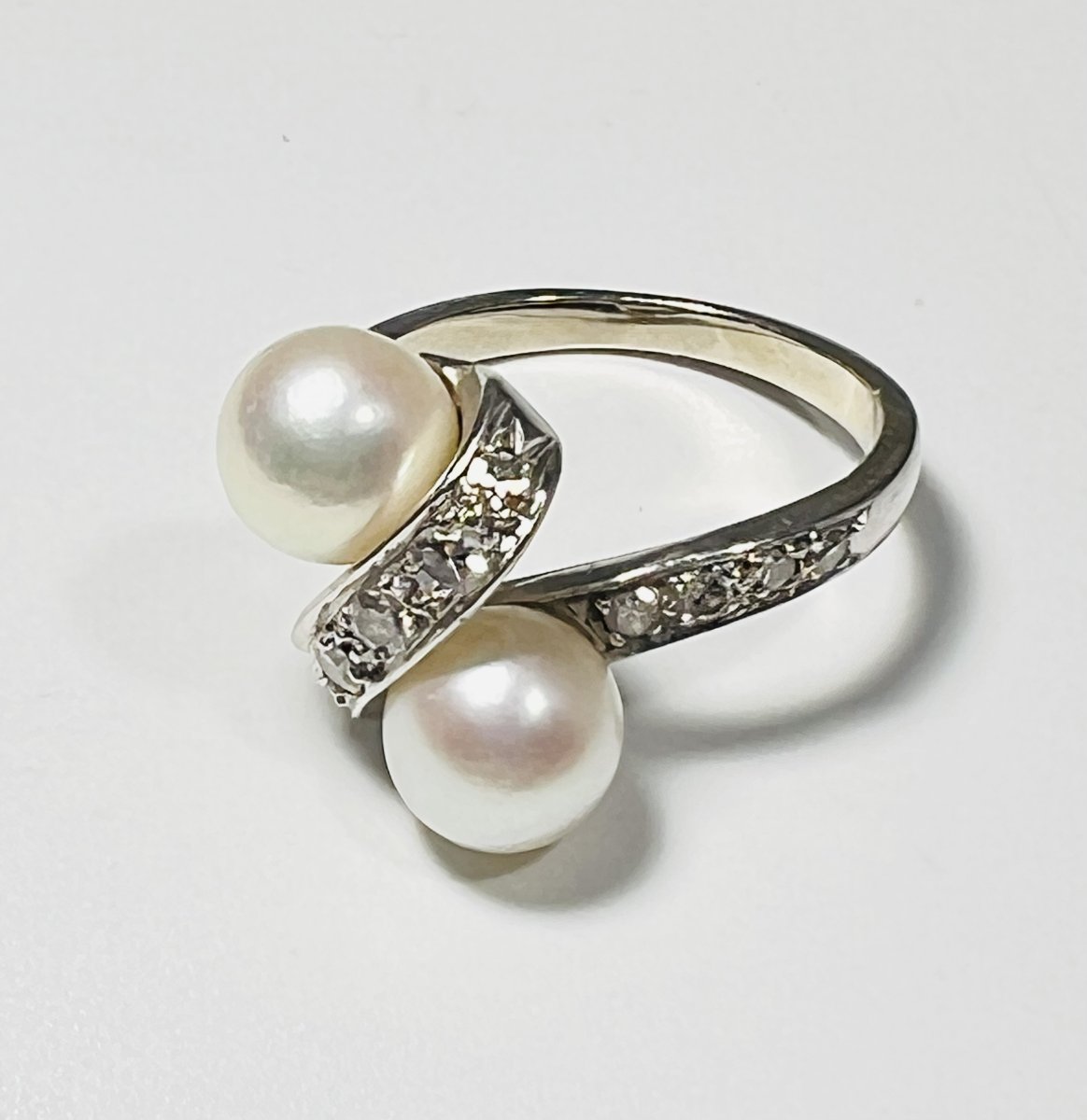 Bague Vous et Moi, perles, or blanc et diamants