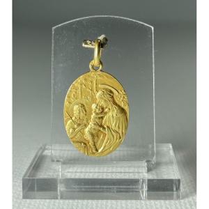 Belle Médaille Ovale En Or Vierge à l'Enfant Et Saint Jean Baptiste