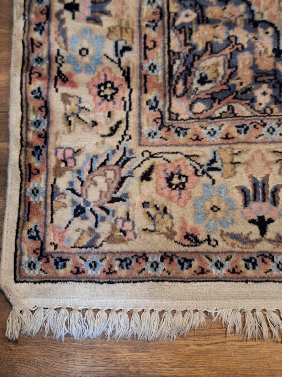 Vintage Indian Handmade Punjabi Rug-photo-3