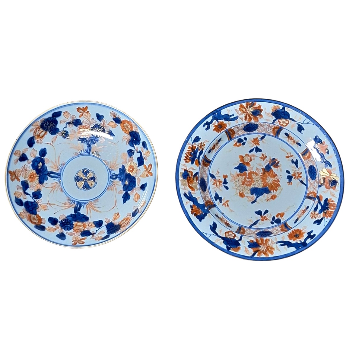 Deux assiettes chinoises, style Imari, époque Kangxi, XVIIe-XVIIIe siècles
