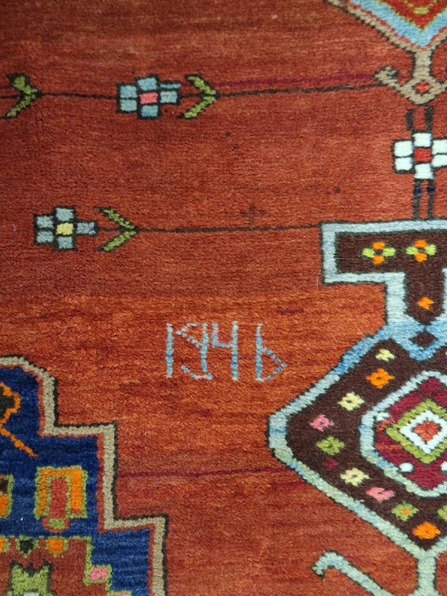 Tapis caucasien fait main Kharabagh,daté et signé 1946-photo-2