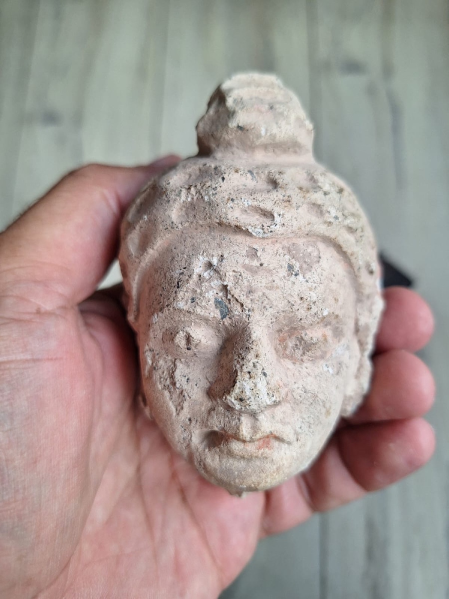 An Ancient Head Of Buddha-photo-2