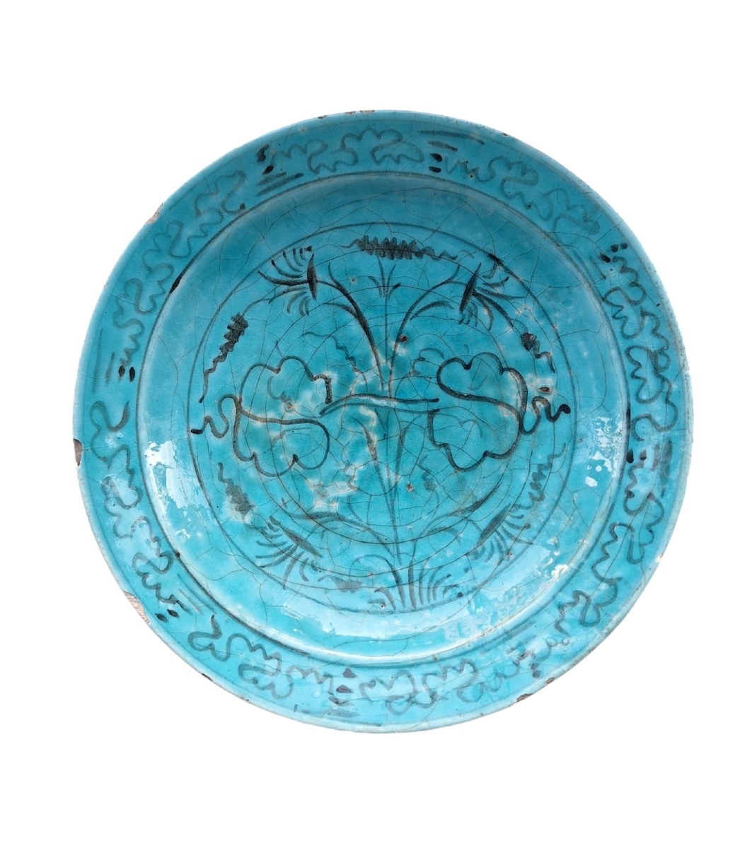 Plat antique et islamique Kubachi, Iran, période safavide, XVIe-XVIIe siècles