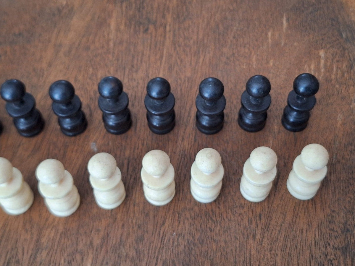 Antique Ivory Chess Figures-photo-3