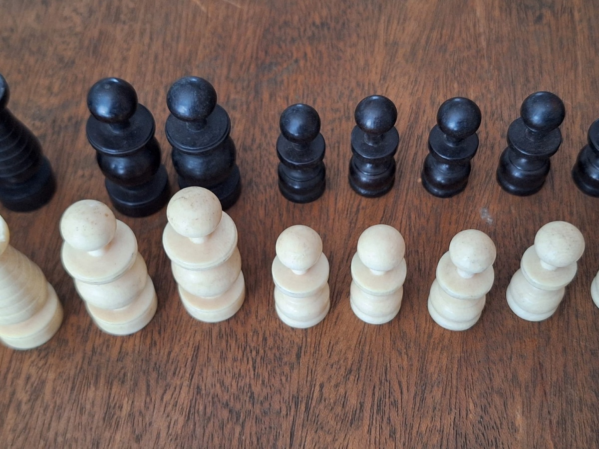 Antique Ivory Chess Figures-photo-4