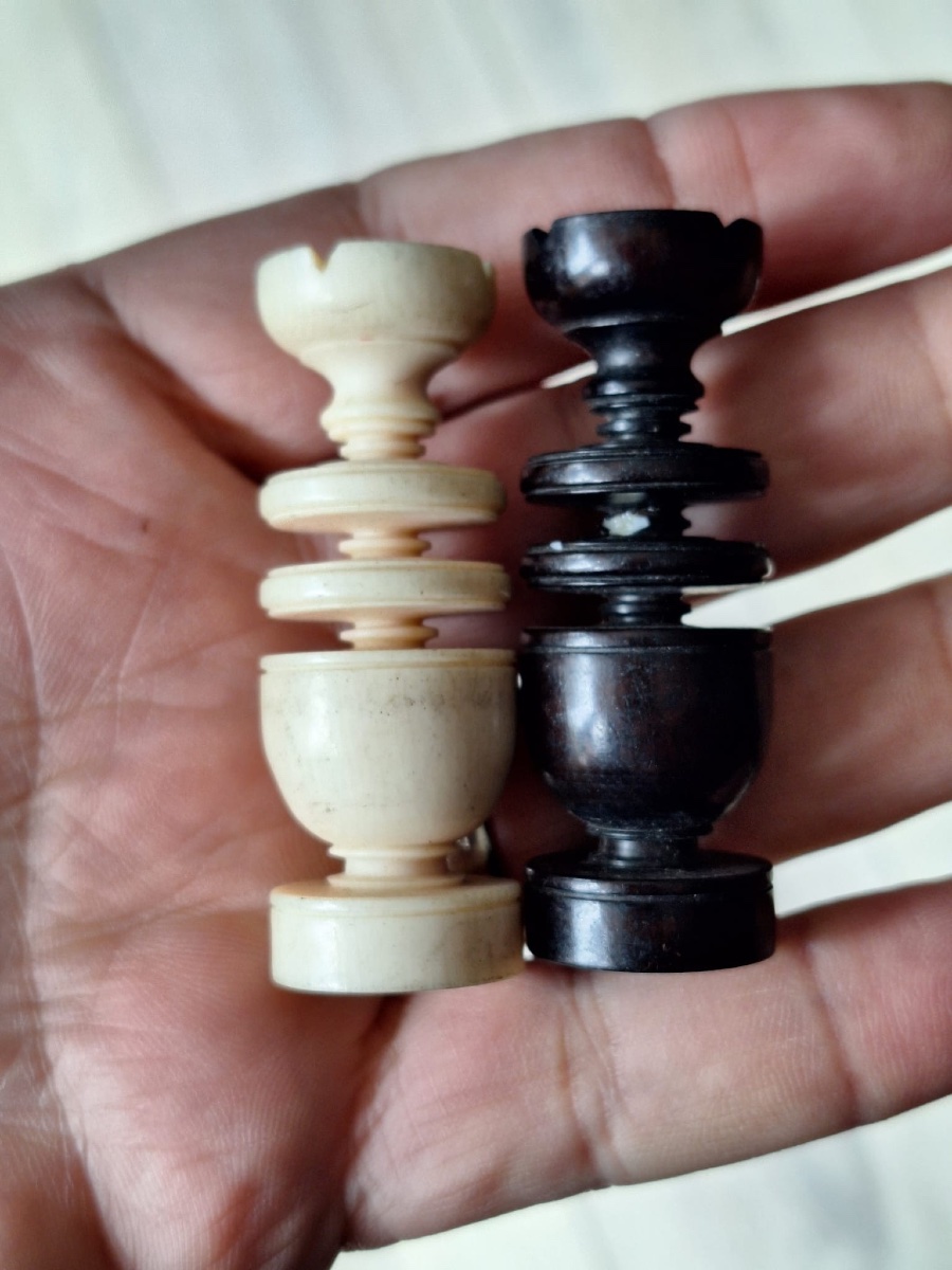 Antique Ivory Chess Figures-photo-4