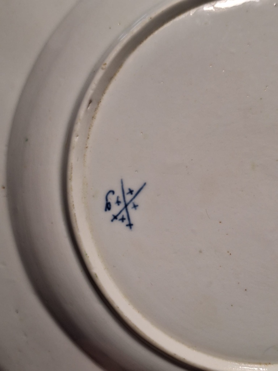 Assiettes en porcelaine de Tournai, XVIIIe siècle-photo-4