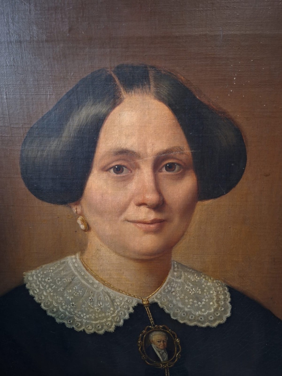  A Pair Of Antique Portraits-photo-4