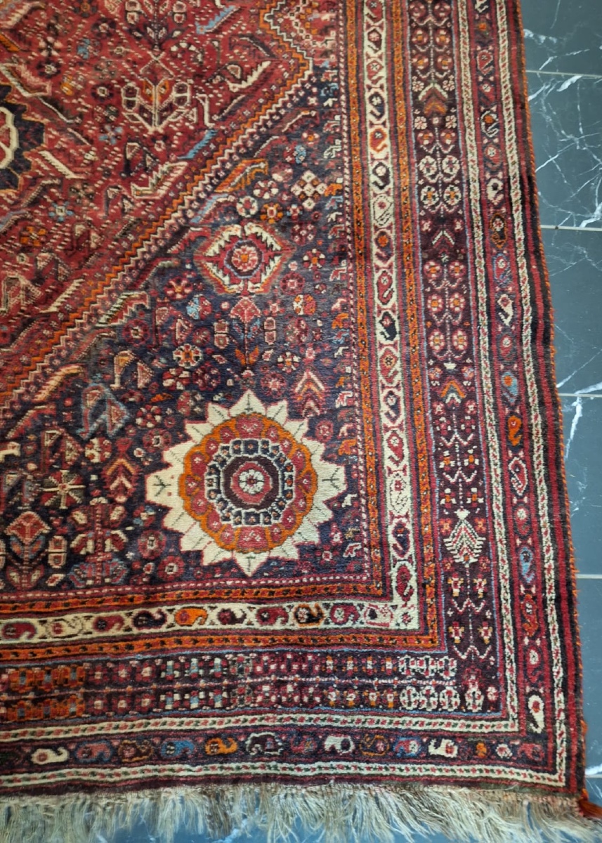 Handmade Iranian Carpet, Shiraz, 20th Century-photo-1