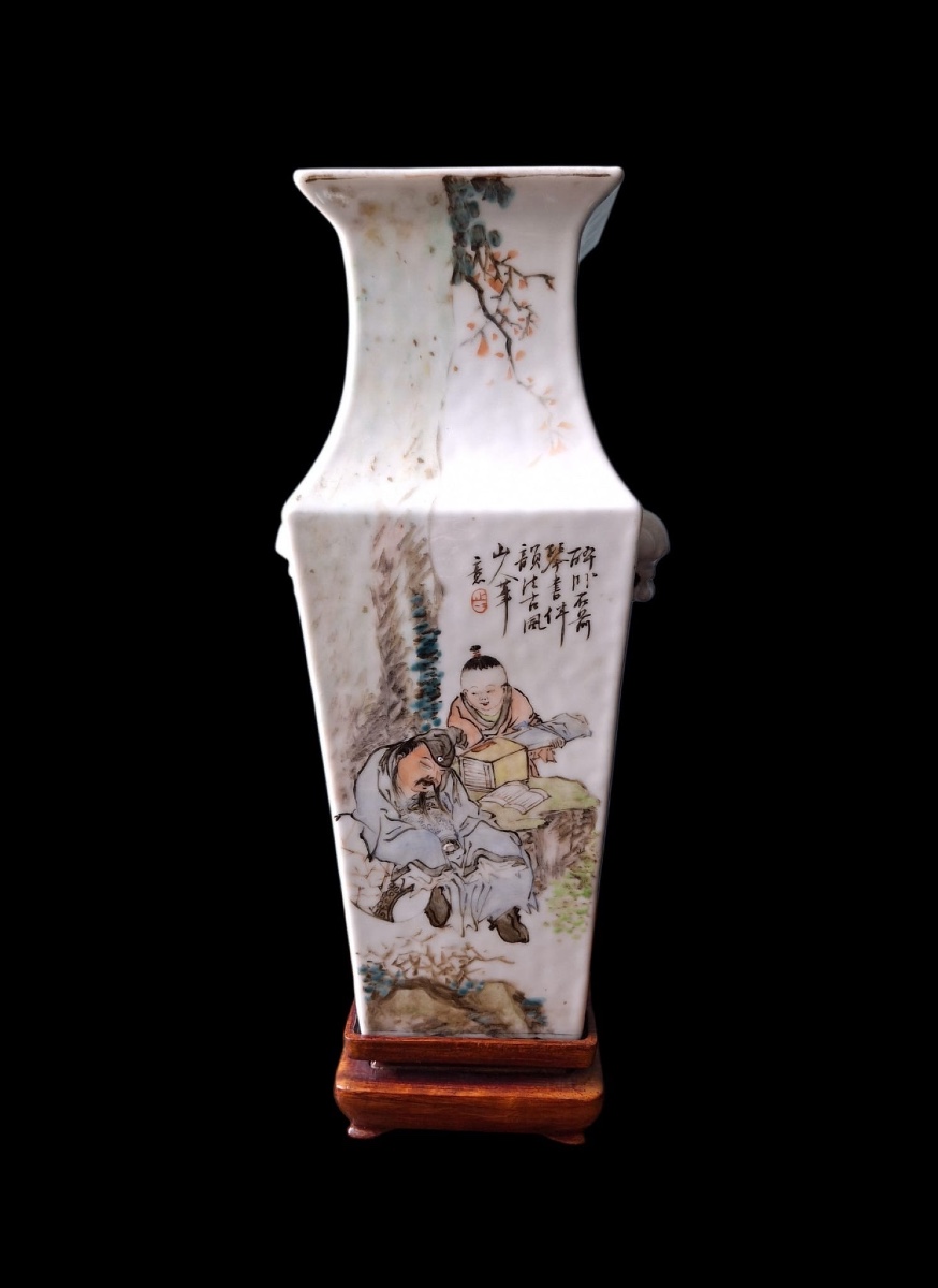 Antique Chinese Qianjiang Cai Vase, 19th-20th Centuries