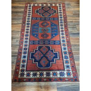 Tapis caucasien fait main, XXe siècle