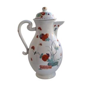 Cafetière Meissen, style Kakiemon du Japon, XVIIIe siècle