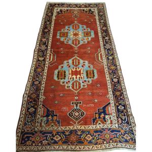 Tapis caucasien fait main Kharabagh,daté et signé 1946