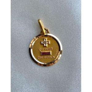 Vintage Gold Pendant "qu'hier Que Demain", 18 Carat Gold
