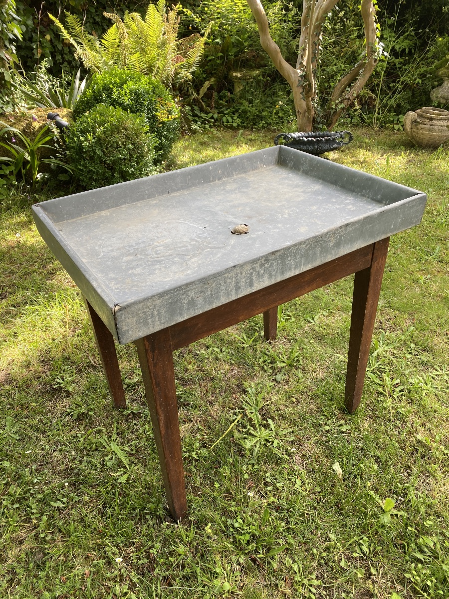 Tables de rempotage ou table de fleuriste-photo-3