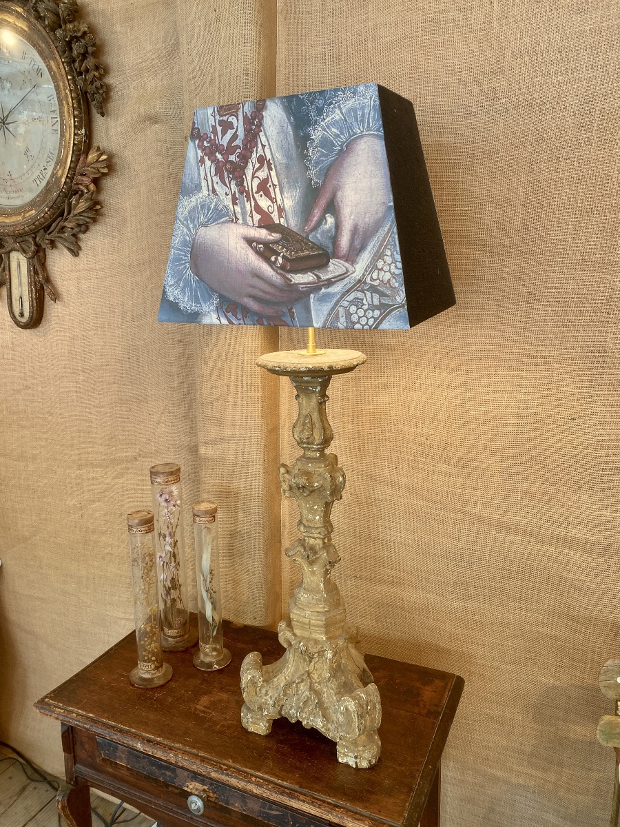 Pique-cierge en bois doré XVIIIè monté en lampe
