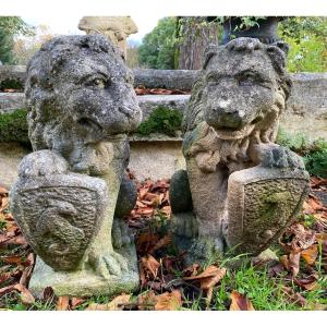 Pair Of Garden Statues Depicting Seated Lions