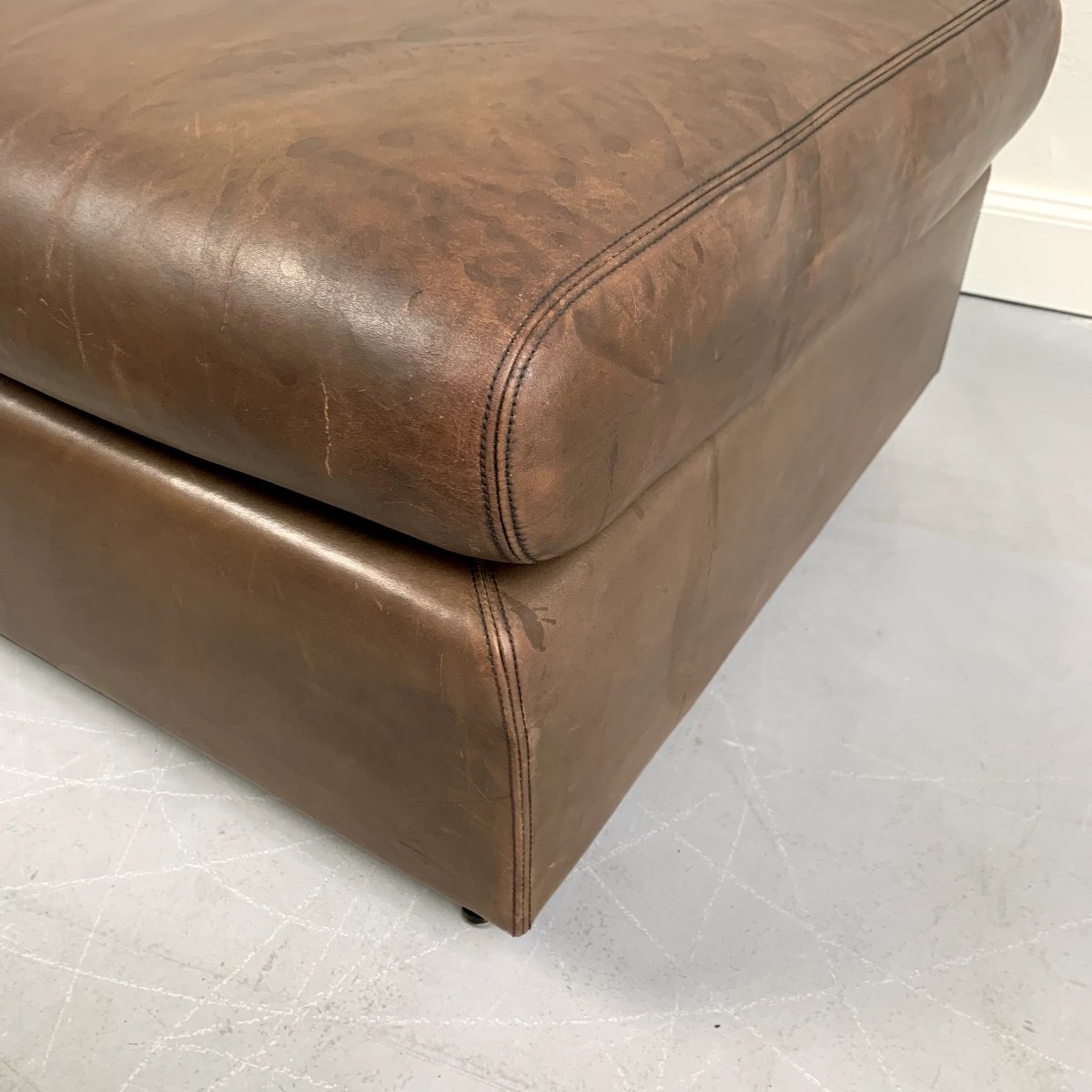 Pair Of Large Brown Leather Poufs By Mobilier International, Circa 1970, France.-photo-2