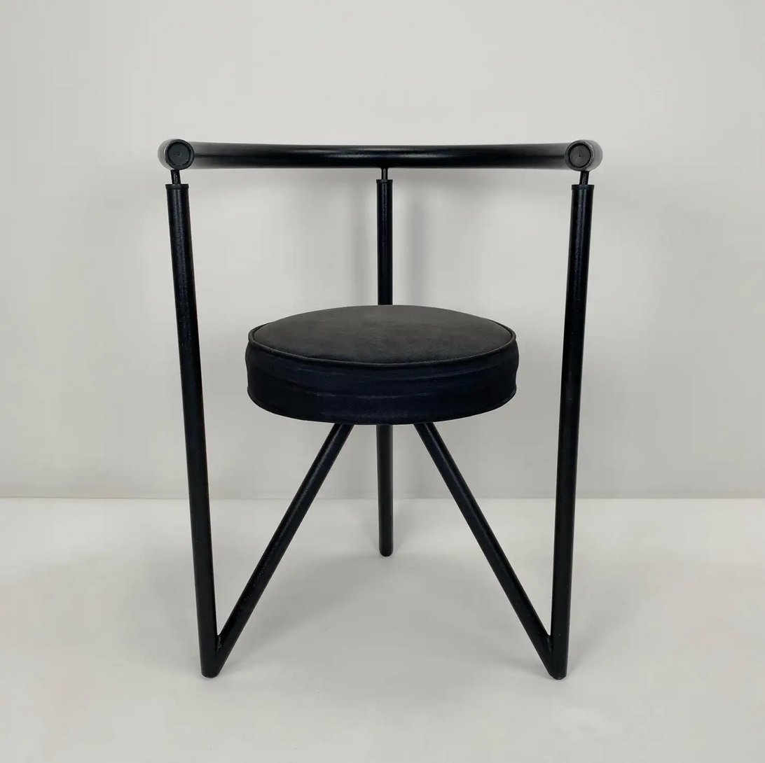 Fauteuil Philippe Starck Miss Dorn pour Disform, vers 1982, France.-photo-1