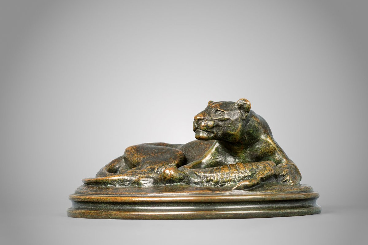 Jaguar tenant un Caïman, Antoine-Louis Barye Paris (1795 - 1875)-photo-1