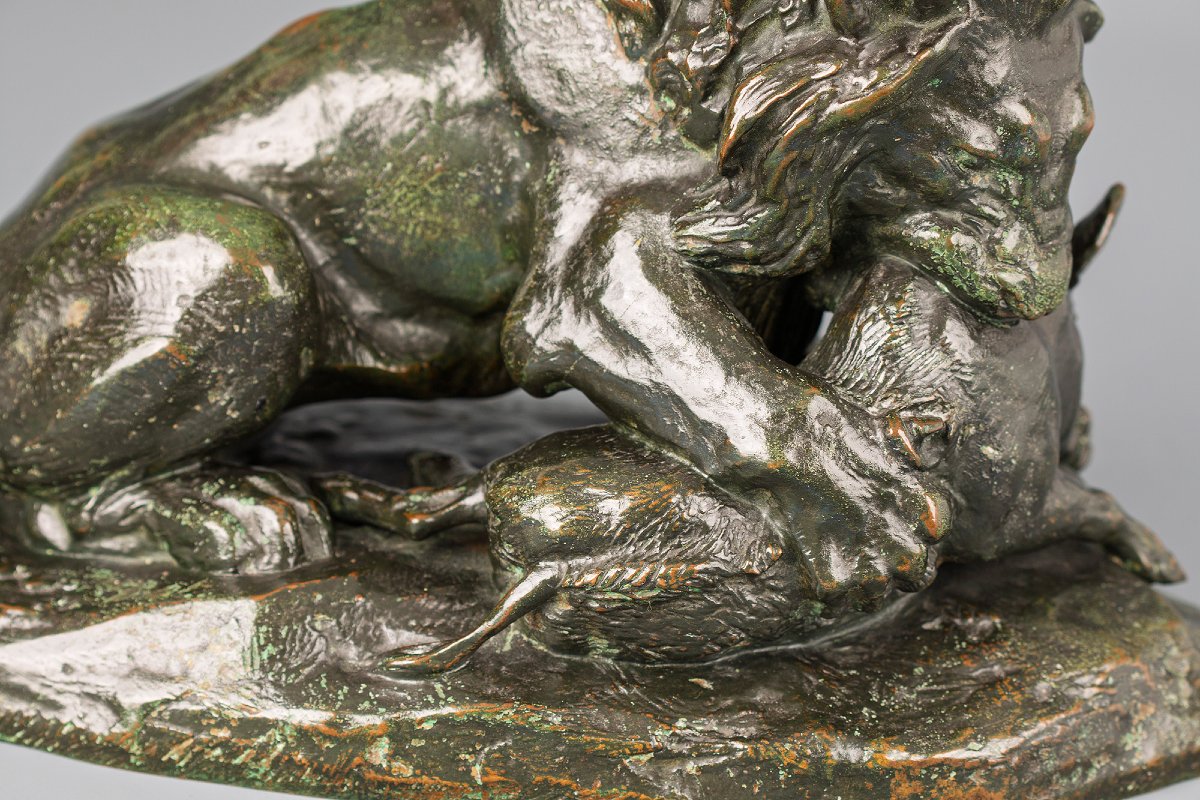 Lion dévorant un sanglier, Antoine-Louis Barye (1795 - 1875)-photo-4