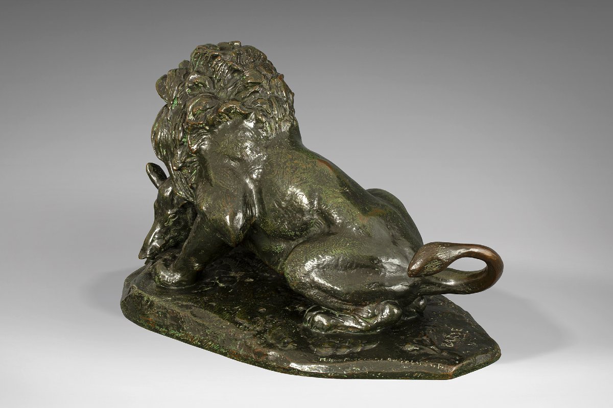 Lion dévorant un sanglier, Antoine-Louis Barye (1795 - 1875)-photo-1