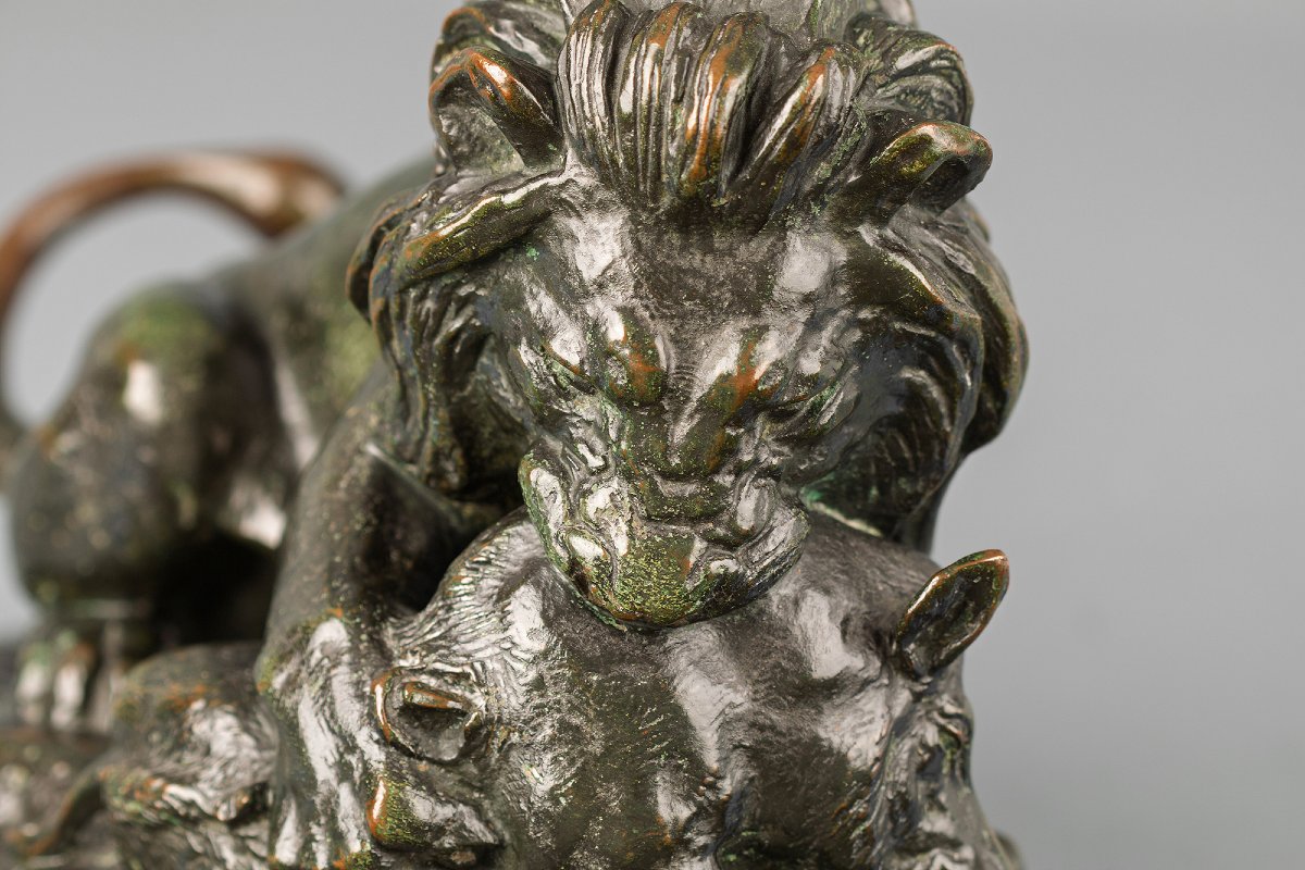 Lion dévorant un sanglier, Antoine-Louis Barye (1795 - 1875)-photo-3