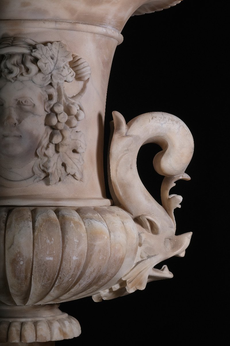 Large Medici Alabaster Vase, Rome, Circa 1800-photo-3