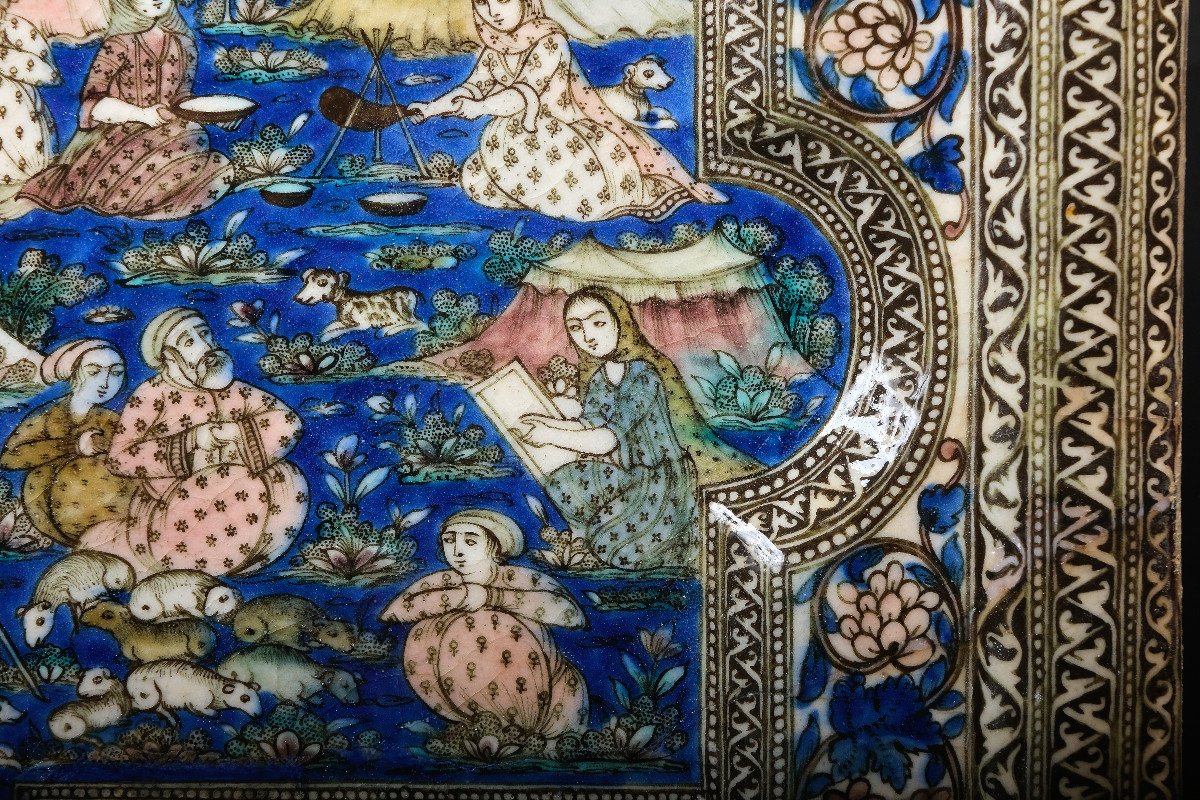 Grand Carreau En Poterie En Relief Profond Sous Glaçure Qajar, Circa 1880-photo-1