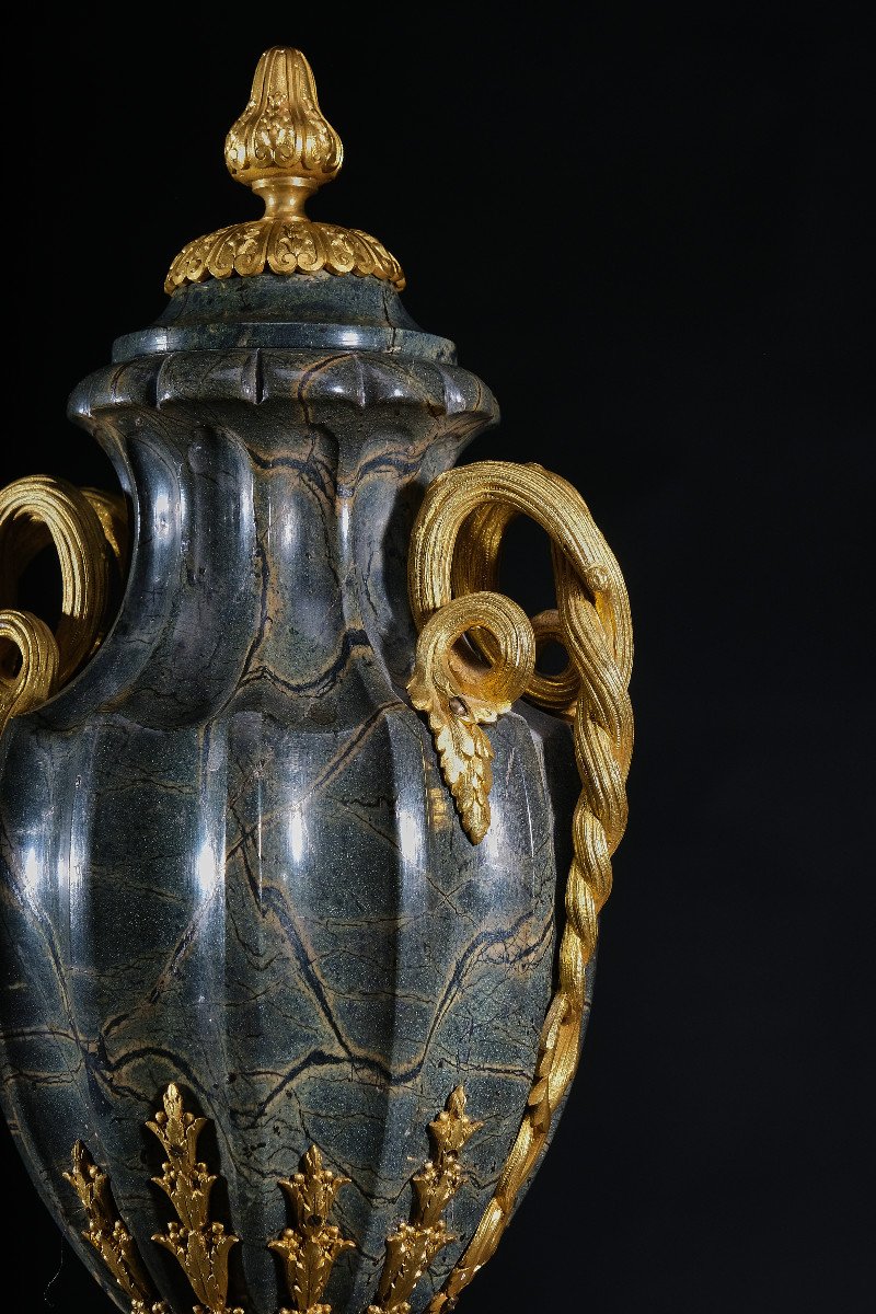 Vase En Marbre Fin Avec Montures En Bronze Doré, Russie, 19e Siècle-photo-2