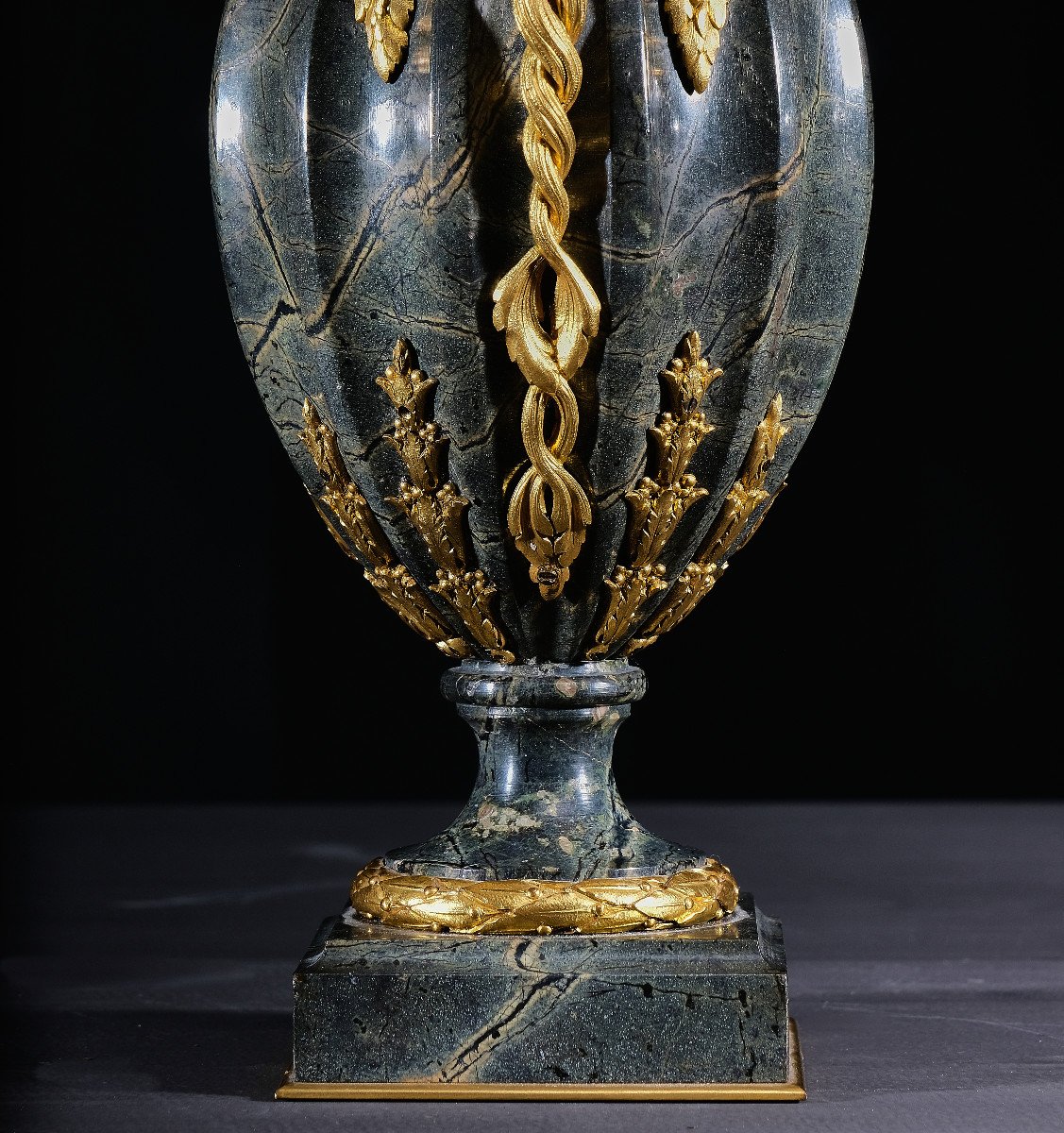 Vase En Marbre Fin Avec Montures En Bronze Doré, Russie, 19e Siècle-photo-4