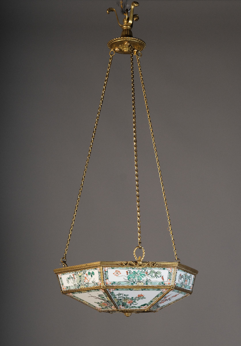 Rare Lampe En Porcelaine De Chine Avec Monture En Bronze Charles X, Paris, Début 19e