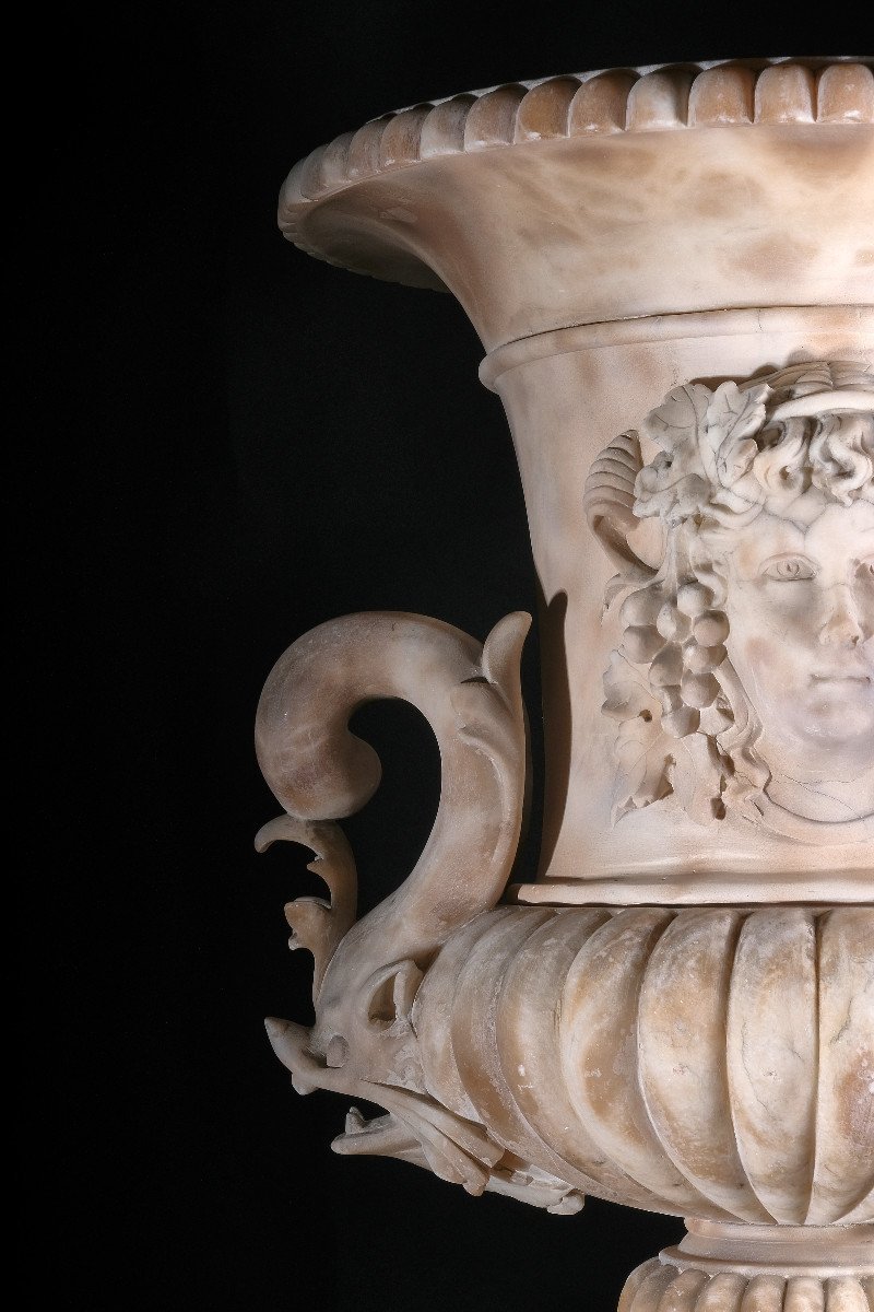 Important vase en albâtre de forme Médicis, Rome, vers 1800-photo-2