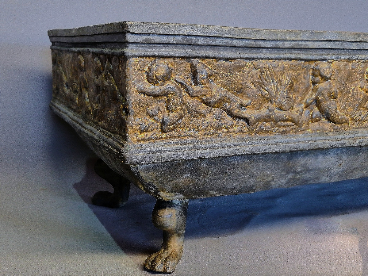 Two Partially Gilded Lead Planters, England, 19th Century-photo-2