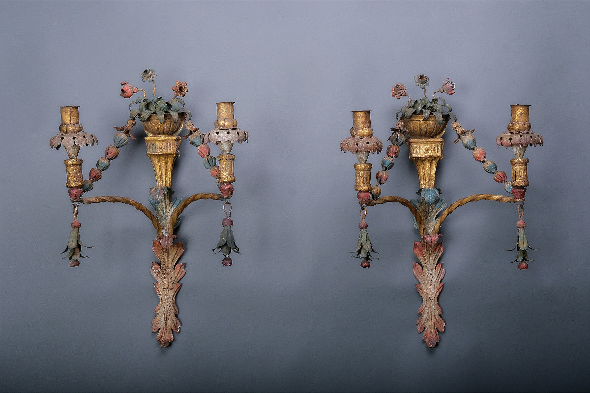 Important Pair Of Wrought Iron And Painted Wall Sconces, Veneto, Circa 1780 