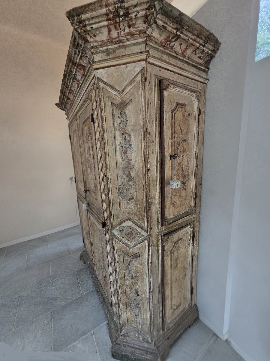 Important armoire peint, Genes, fin 17e-photo-2