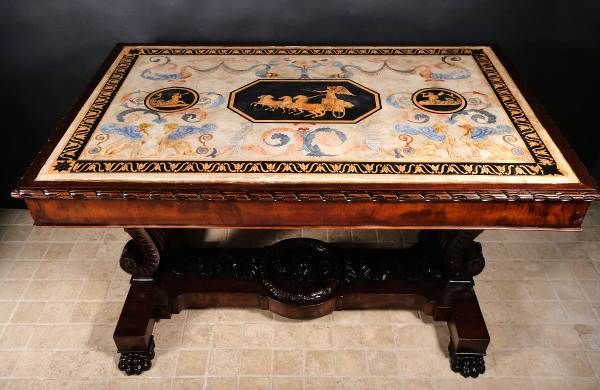 Importante table de milieu avec plateau en scagliola, Rome ou Naples, vers 1840