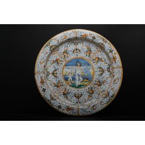 Grande Assiette De La Manufacture Deruta, Début Du XVIIe Siècle