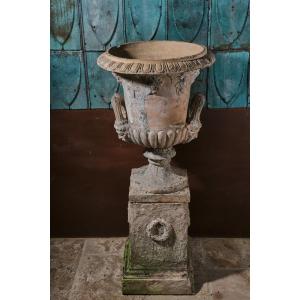Grand vase en terre cuite de forme "Medicis", Manufacture Doulton, Angleterre 19ième