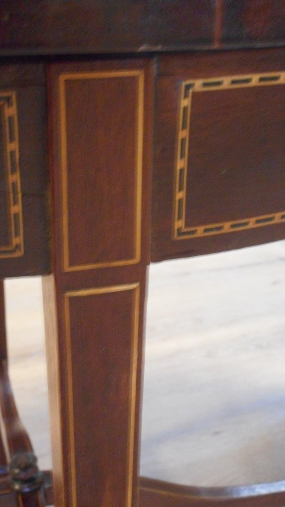 Small Louis XVI Mahogany Pedestal Table-photo-6