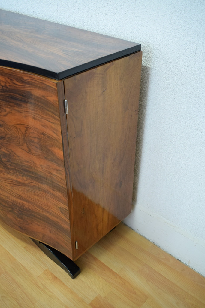 Art Deco 2-door Walnut Sideboard-photo-1