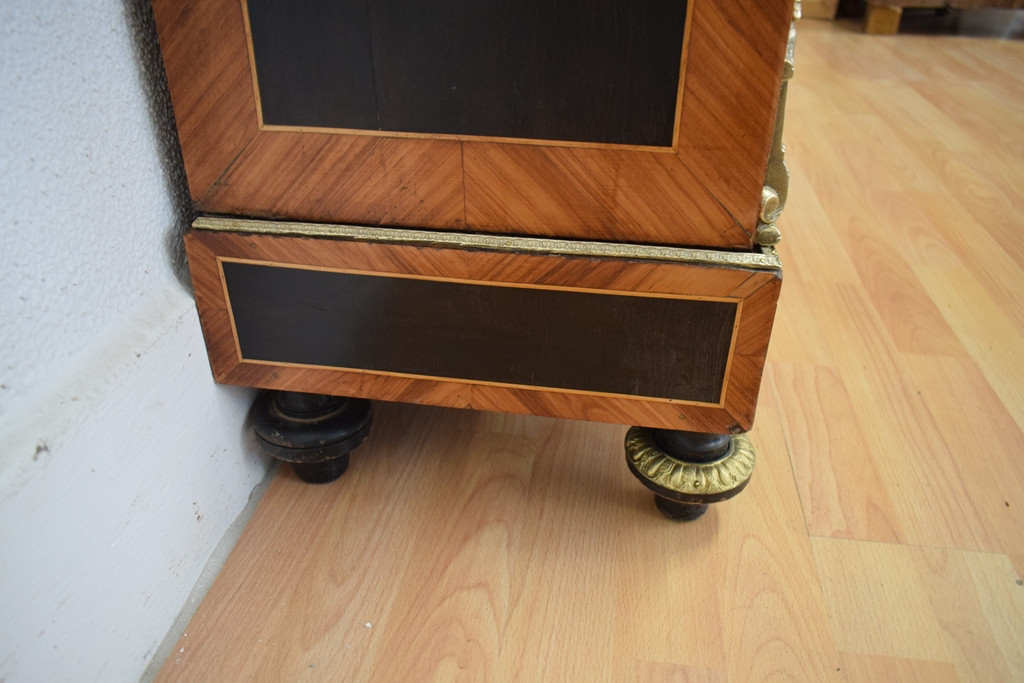 Small Napoleon III Display Case With Marquetry Panels-photo-1