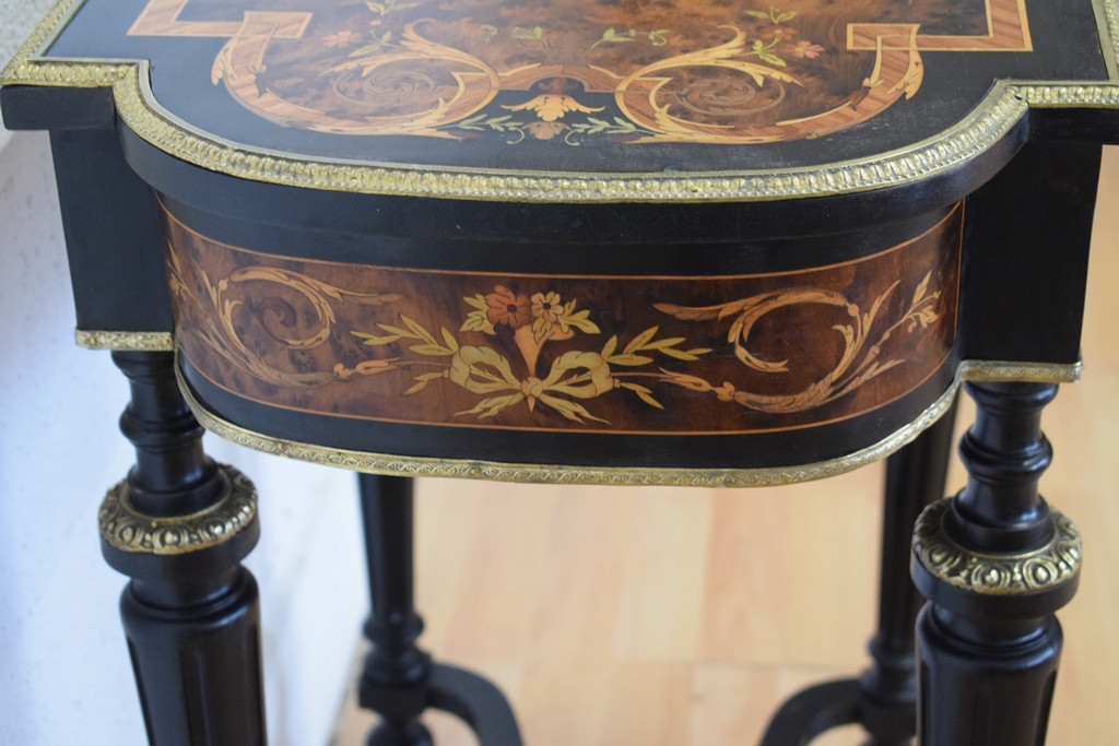 Napoleon III Worktop With Marquetry-photo-1
