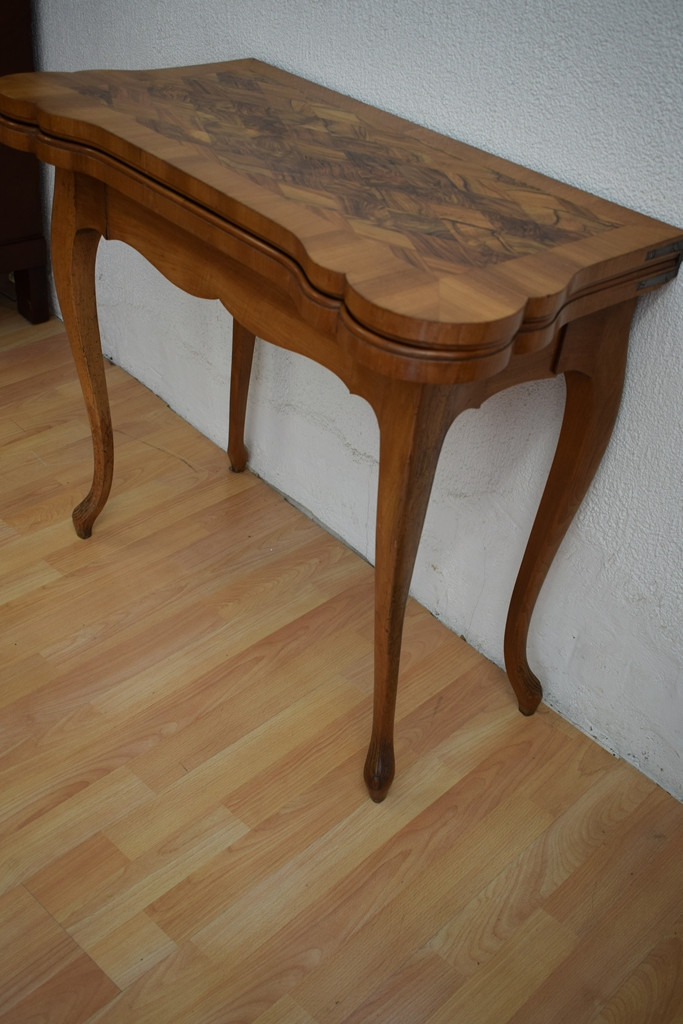 Walnut Wingback Game Table-photo-3