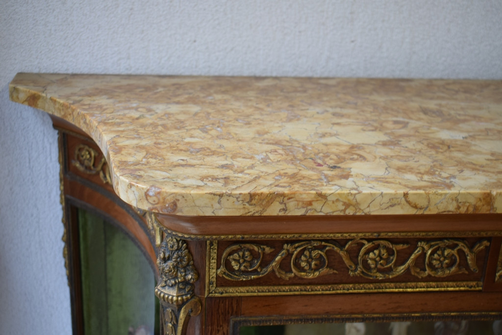 Vitrine transition Louis XV  / louis XVI à 2 portes vitrées-photo-1