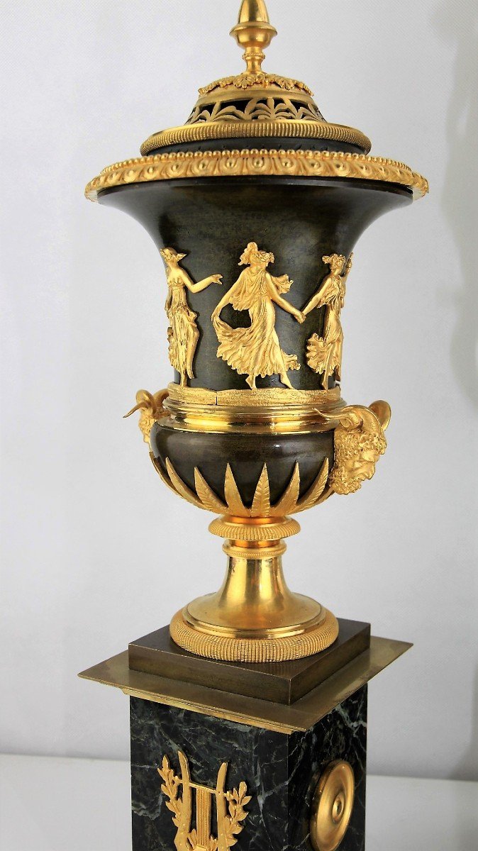 Pendule De Cheminée Antique Empire Français Avec Deux Vases Modèle Thomire-photo-3