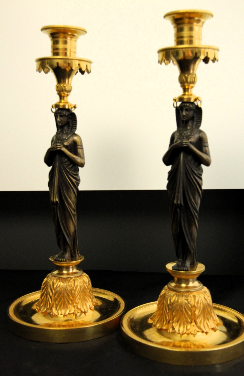 Paire de bougeoirs en bronze, époque Empire