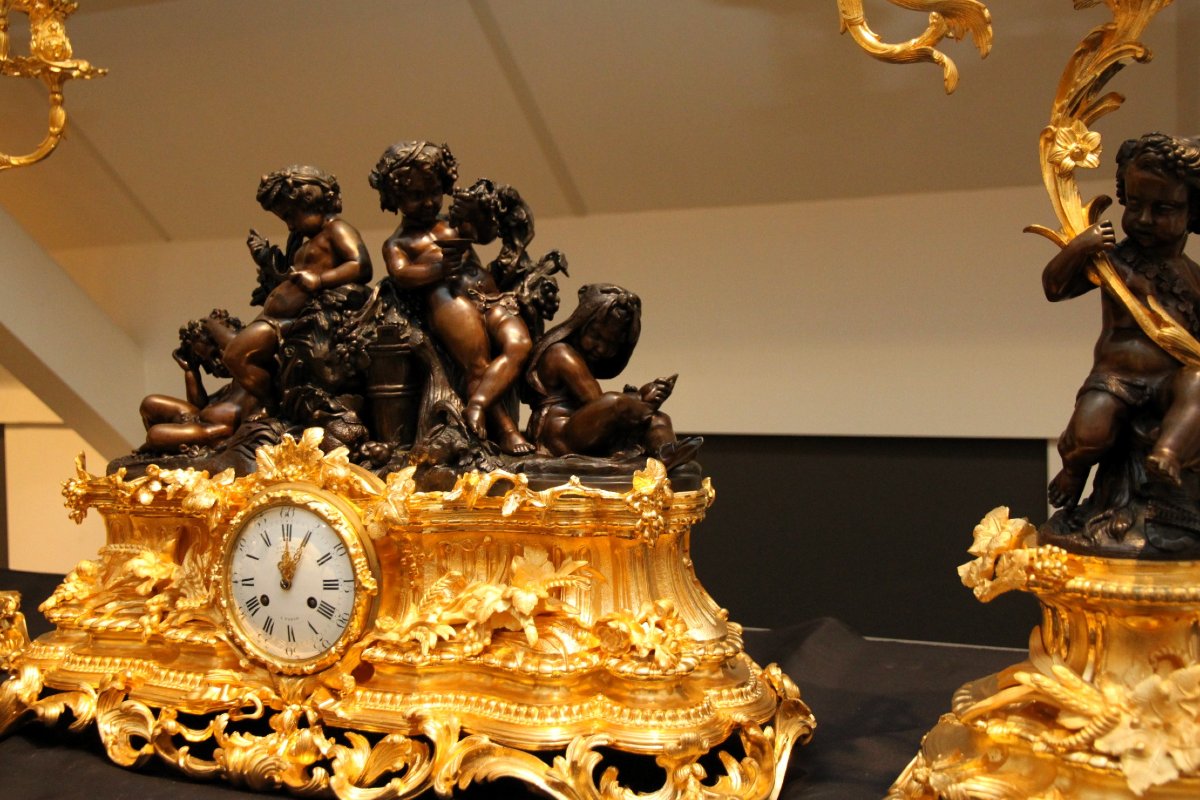 Large Pendulum Clock And Set Of Very Fine Quality And Signed Candlesticks.-photo-2